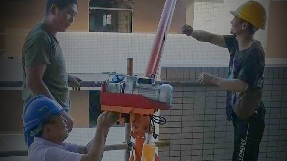 工程門窗幕墻滲水怎么處理？來看看樓上樓門窗的小技巧